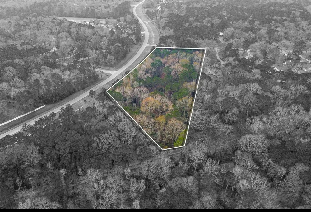 235 Lake Commons Court Huffman, TX 77336