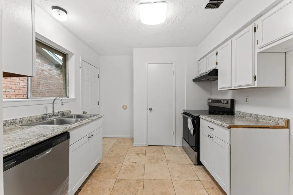 13141 High Star Drive Houston, TX 77072