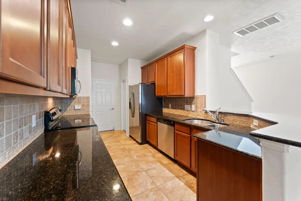 46 Whitekirk Place Magnolia, TX 77354