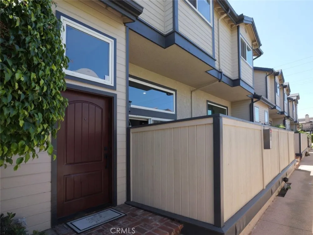 110 S Prospect Avenue #6 Redondo Beach, CA 90277