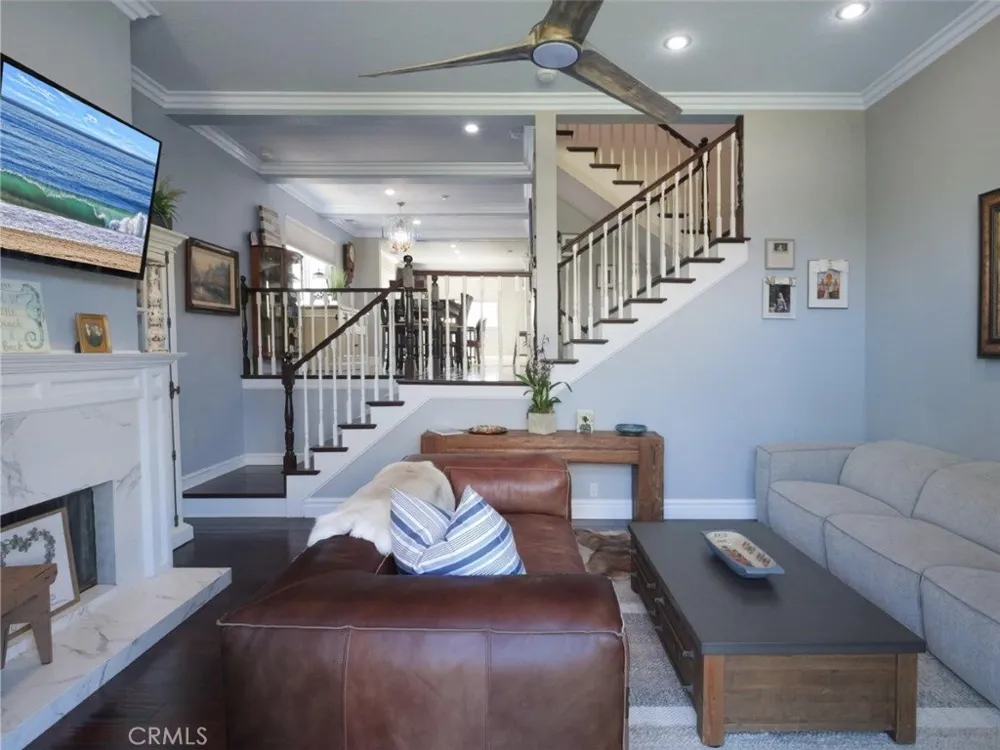 110 S Prospect Avenue #6 Redondo Beach, CA 90277