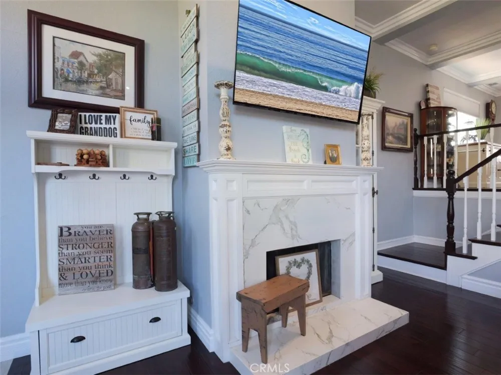 110 S Prospect Avenue #6 Redondo Beach, CA 90277