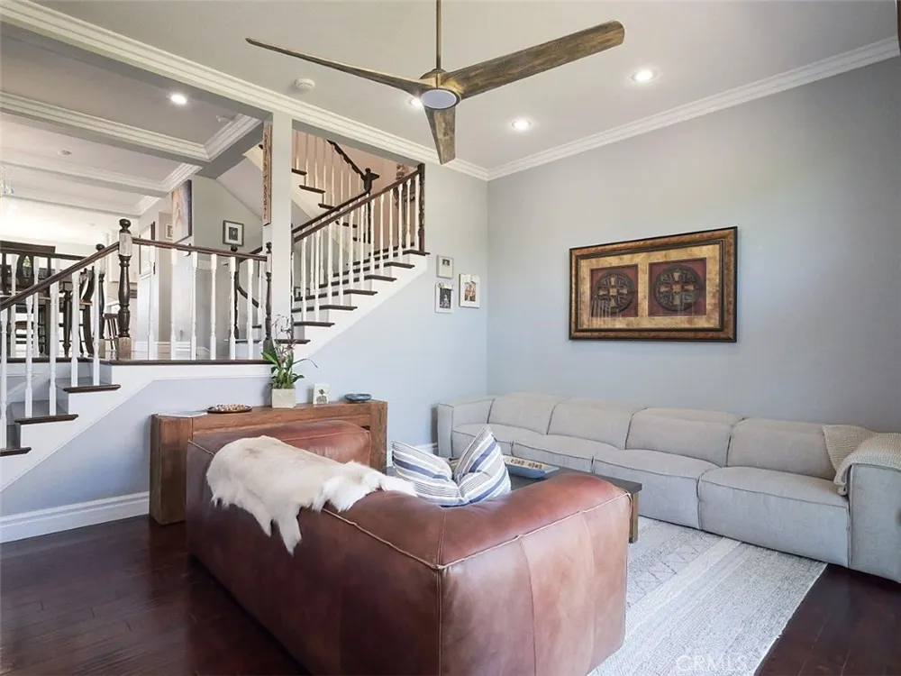 110 S Prospect Avenue #6 Redondo Beach, CA 90277