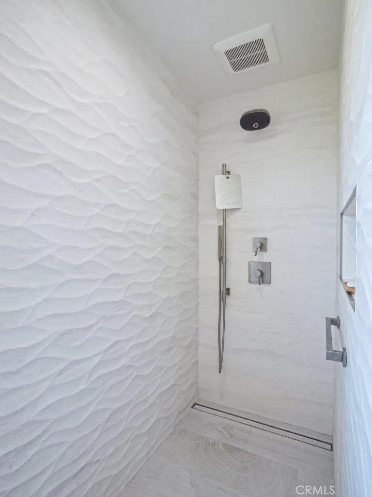 110 S Prospect Avenue #6 Redondo Beach, CA 90277