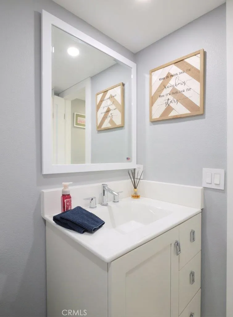 110 S Prospect Avenue #6 Redondo Beach, CA 90277