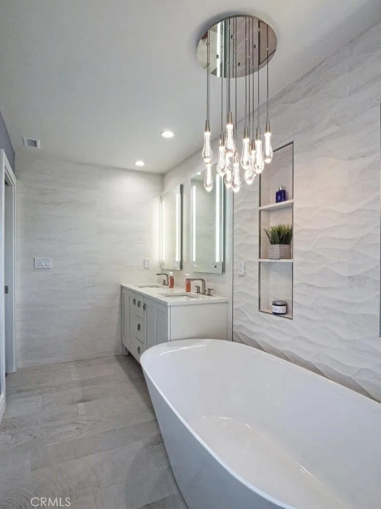 110 S Prospect Avenue #6 Redondo Beach, CA 90277