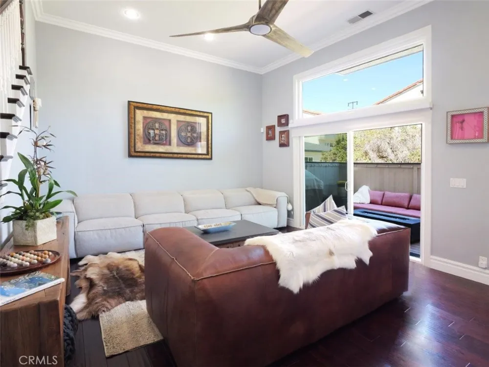 110 S Prospect Avenue #6 Redondo Beach, CA 90277