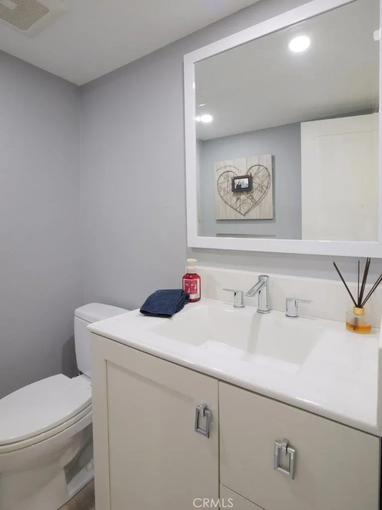 110 S Prospect Avenue #6 Redondo Beach, CA 90277