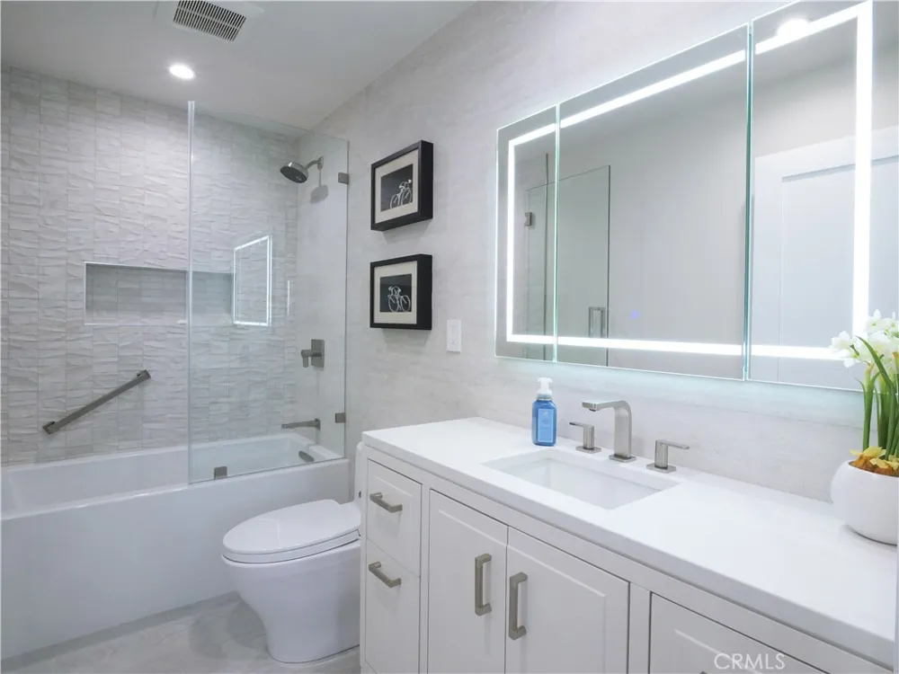 110 S Prospect Avenue #6 Redondo Beach, CA 90277