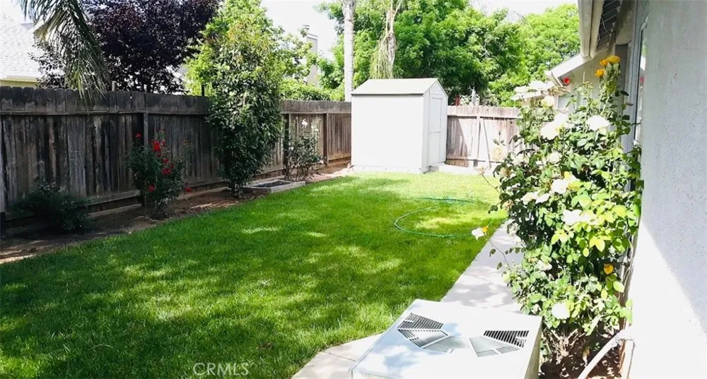 2559 E Fallbrook Fresno, CA 93720