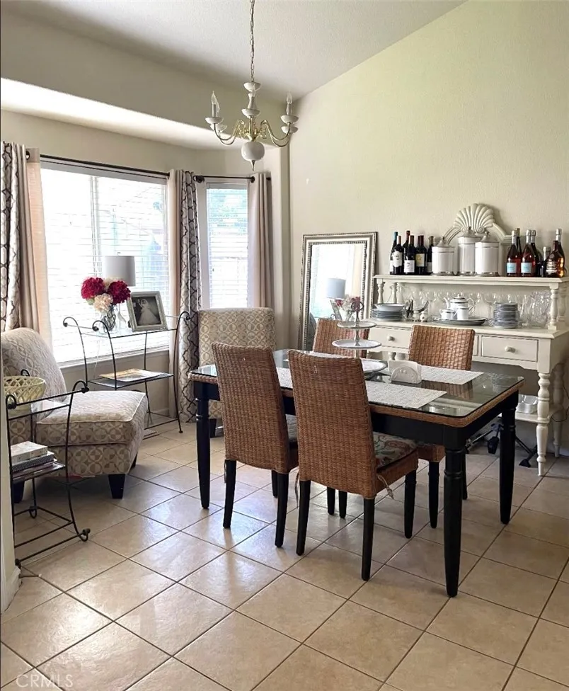 2559 E Fallbrook Fresno, CA 93720