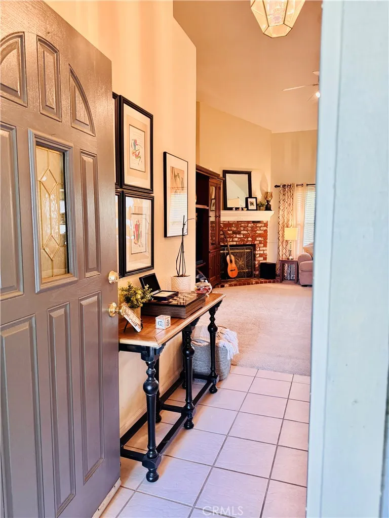 2559 E Fallbrook Fresno, CA 93720