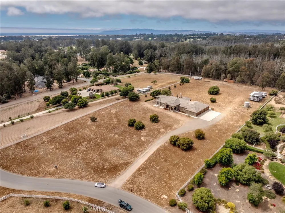 1950 Lemon Ranch Road Arroyo Grande, CA 93420