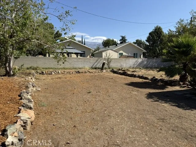 1425 W Hays Banning, CA 92220