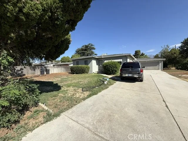 1425 W Hays Banning, CA 92220