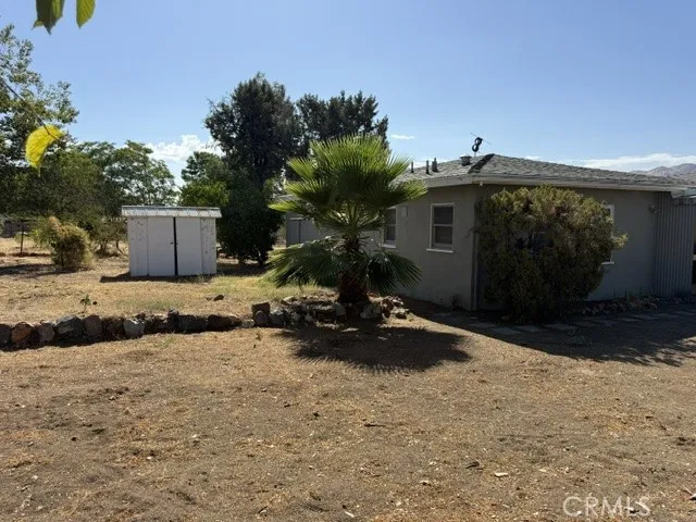 1425 W Hays Banning, CA 92220