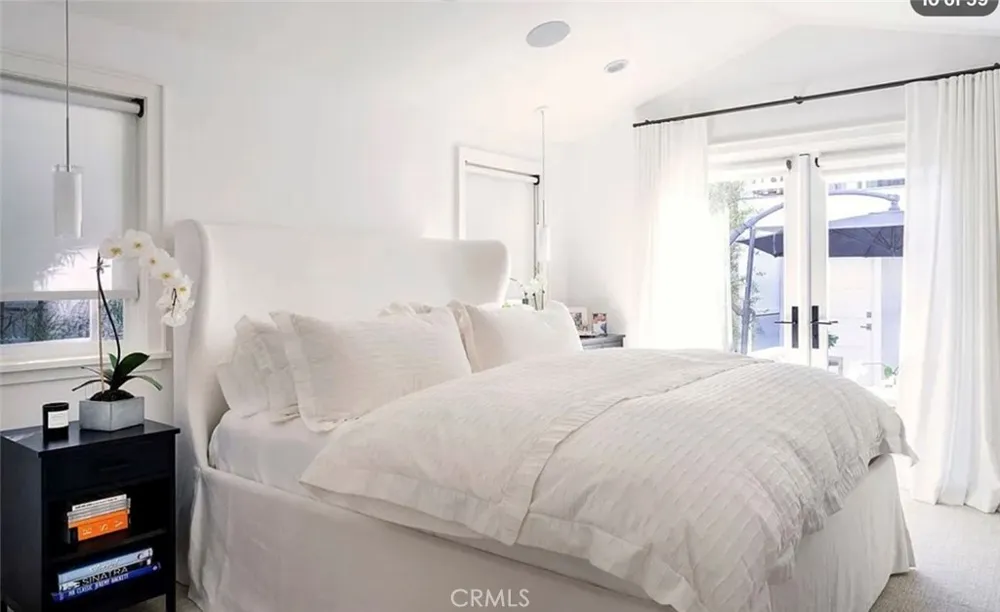 283 Chiquita Laguna Beach, CA 92651