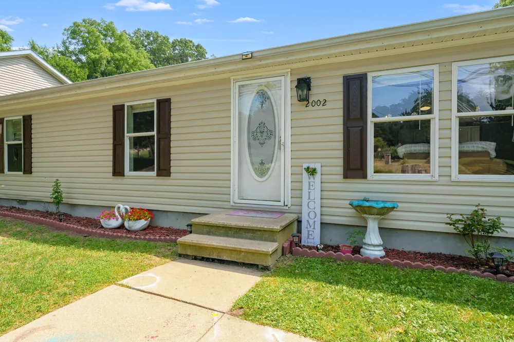 2002 Mount Olivet Road Kalamazoo, MI 49004