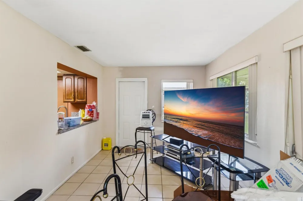 4818 NW 58TH STREET Tamarac, FL 33319