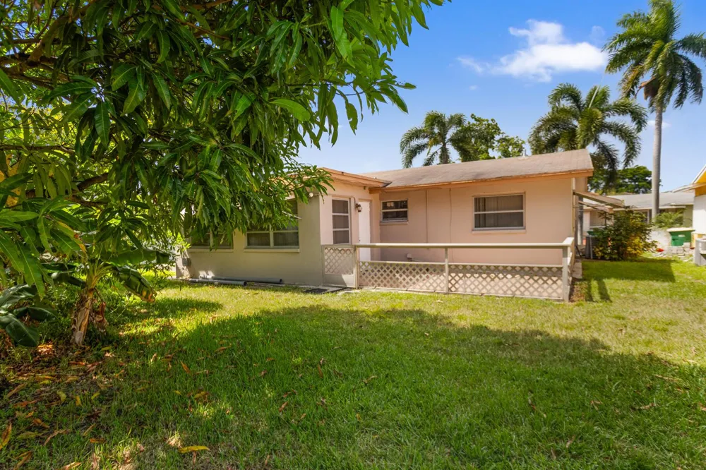 4818 NW 58TH STREET Tamarac, FL 33319