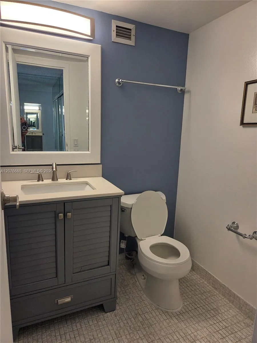501 Three Islands Blvd #209 Hallandale Beach, FL 33009