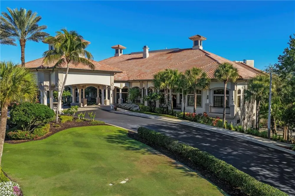 20061 Seagrove Street #1105 Estero, FL 33928
