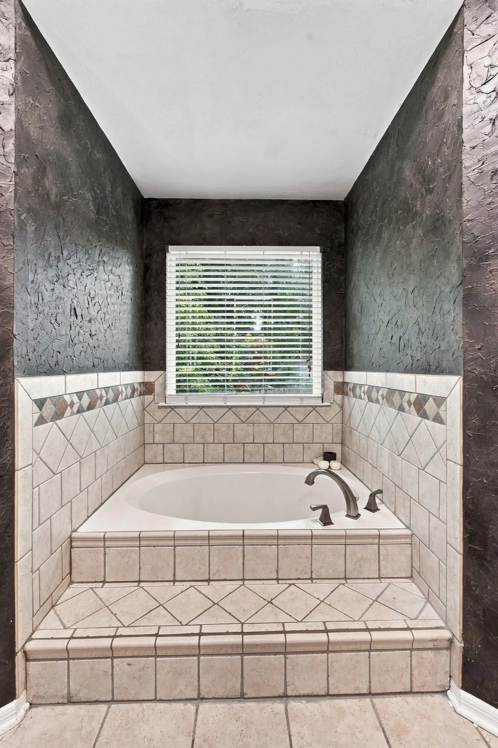 1605 Glen Trail Dr Mount Juliet, TN 37122