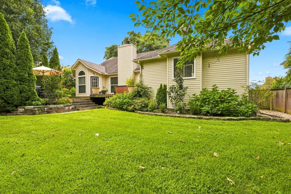 1605 Glen Trail Dr Mount Juliet, TN 37122