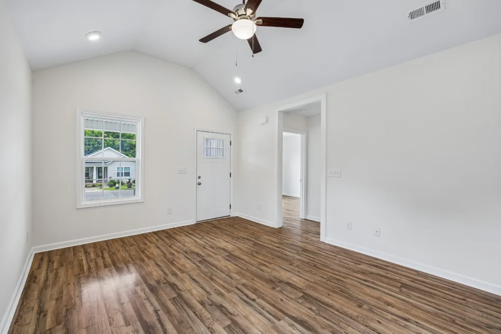 117 21st Ave W Springfield, TN 37172