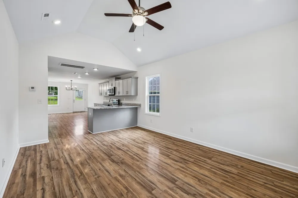 117 21st Ave W Springfield, TN 37172