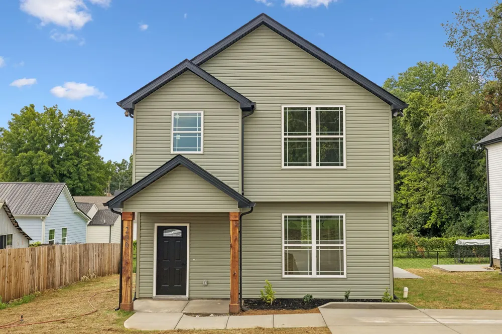 206 15th Ave W Springfield, TN 37172