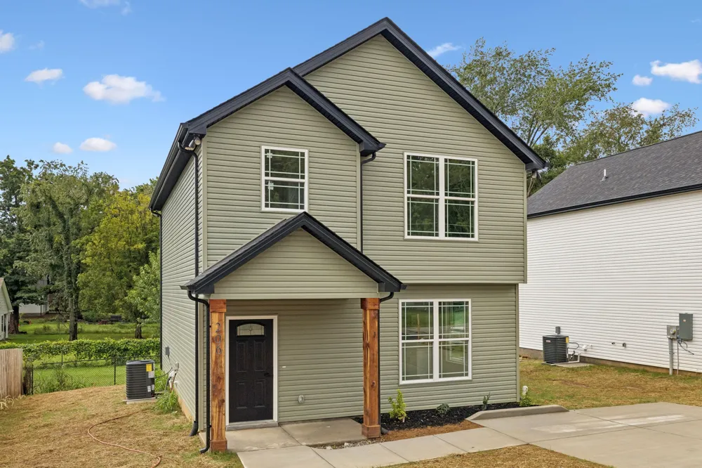 206 15th Ave W Springfield, TN 37172