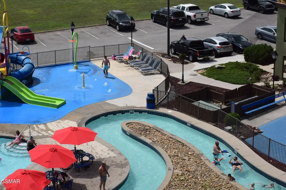 225 Collier Drive #UNIT 1516 Sevierville, TN 37862
