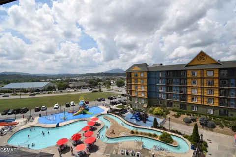225 Collier Drive #UNIT 1516