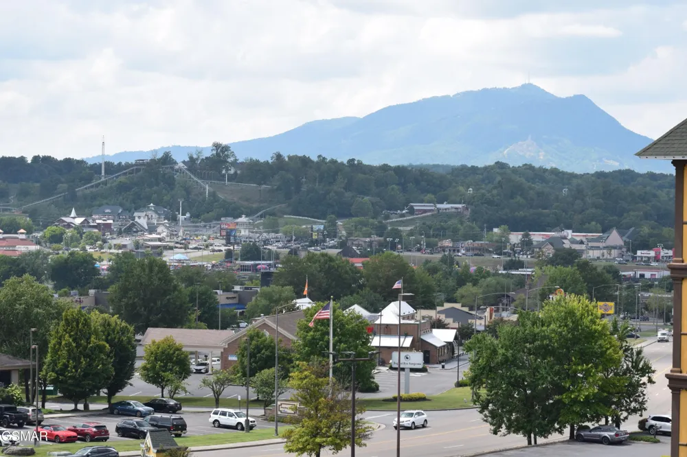 225 Collier Drive #UNIT 1516 Sevierville, TN 37862