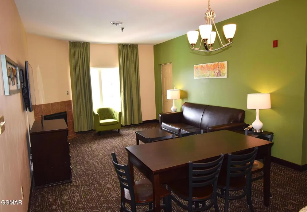 225 Collier Drive #UNIT 1516 Sevierville, TN 37862