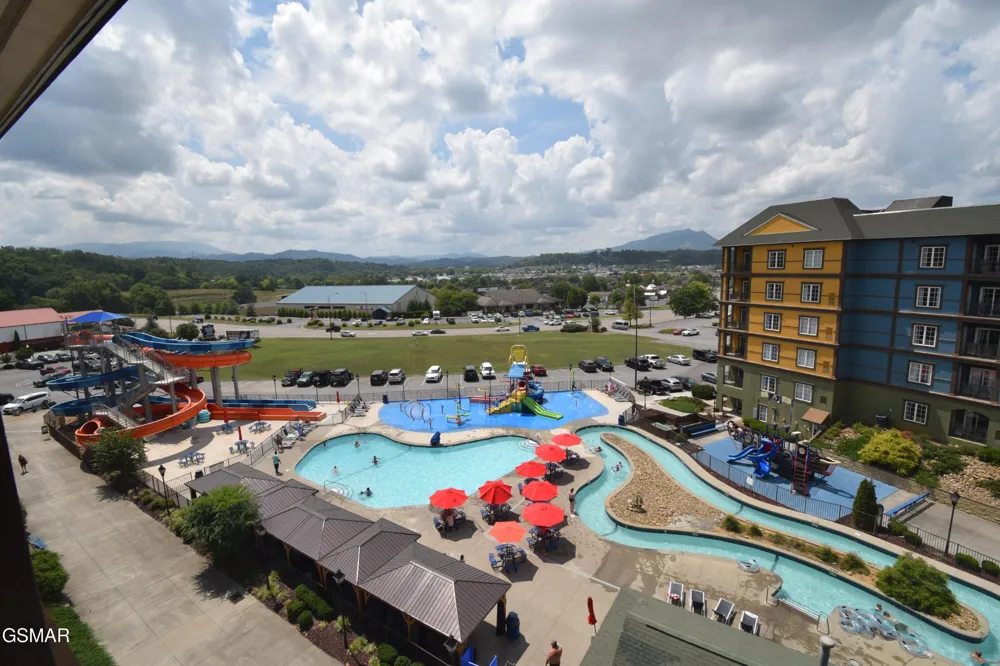 225 Collier Drive #UNIT 1516 Sevierville, TN 37862
