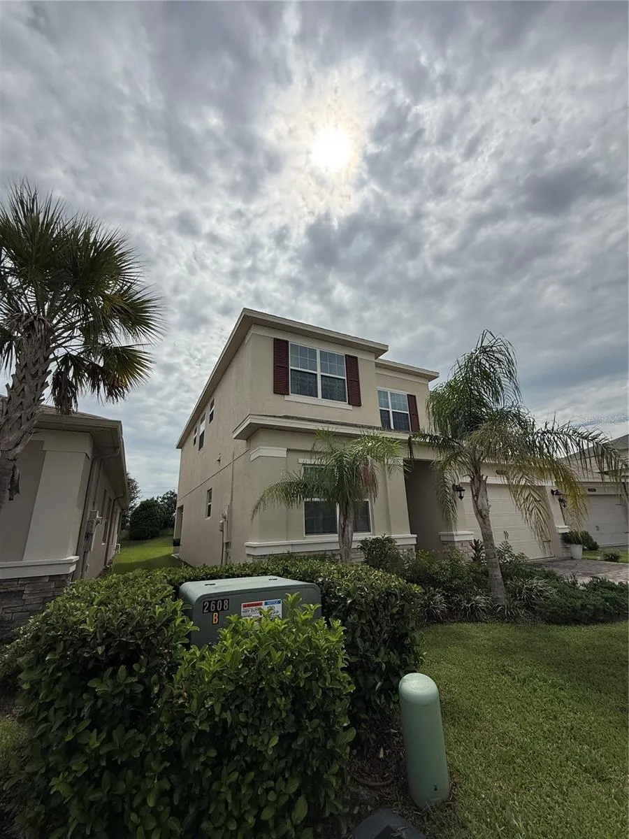 3294 WOODLAND BROOK WAY Wesley Chapel, FL 33543