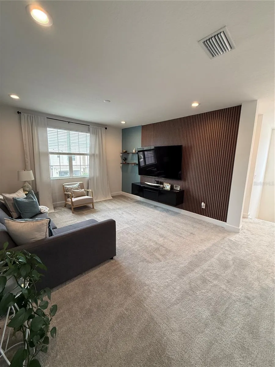 3294 WOODLAND BROOK WAY Wesley Chapel, FL 33543