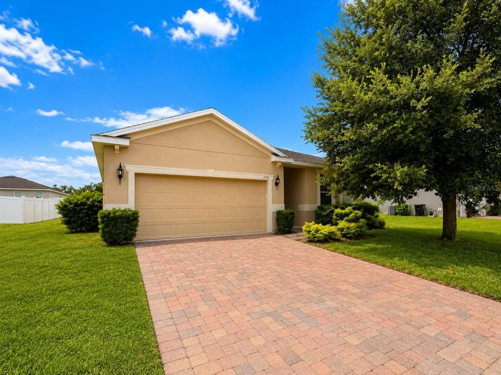 908 GLAZEBROOK LOOP Orange City, FL 32763