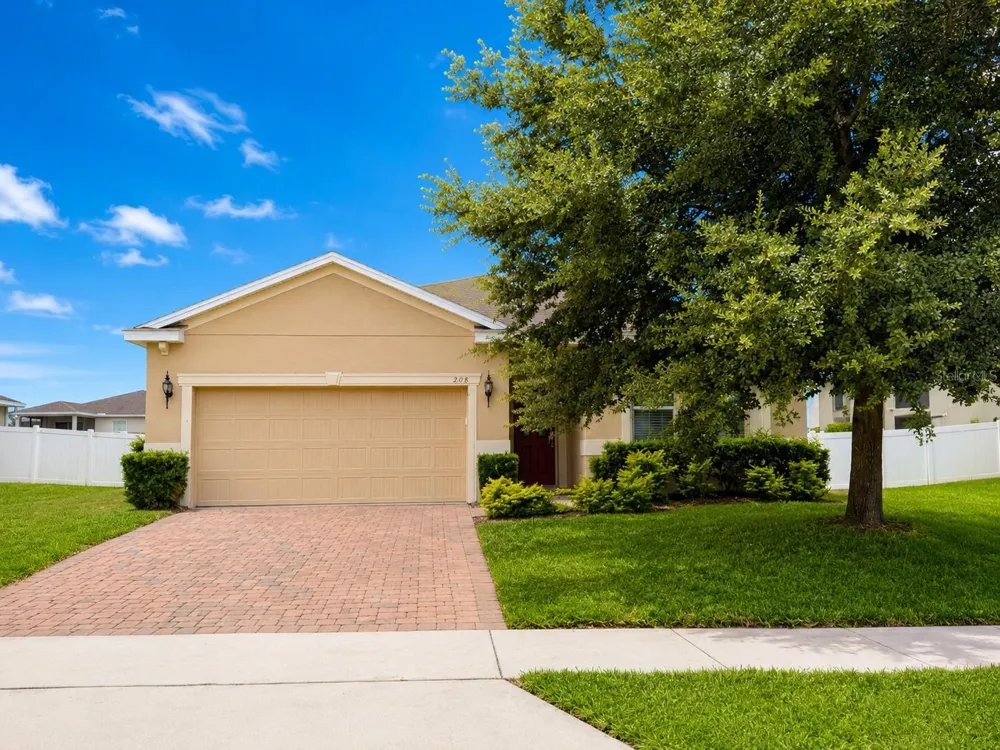 908 GLAZEBROOK LOOP Orange City, FL 32763