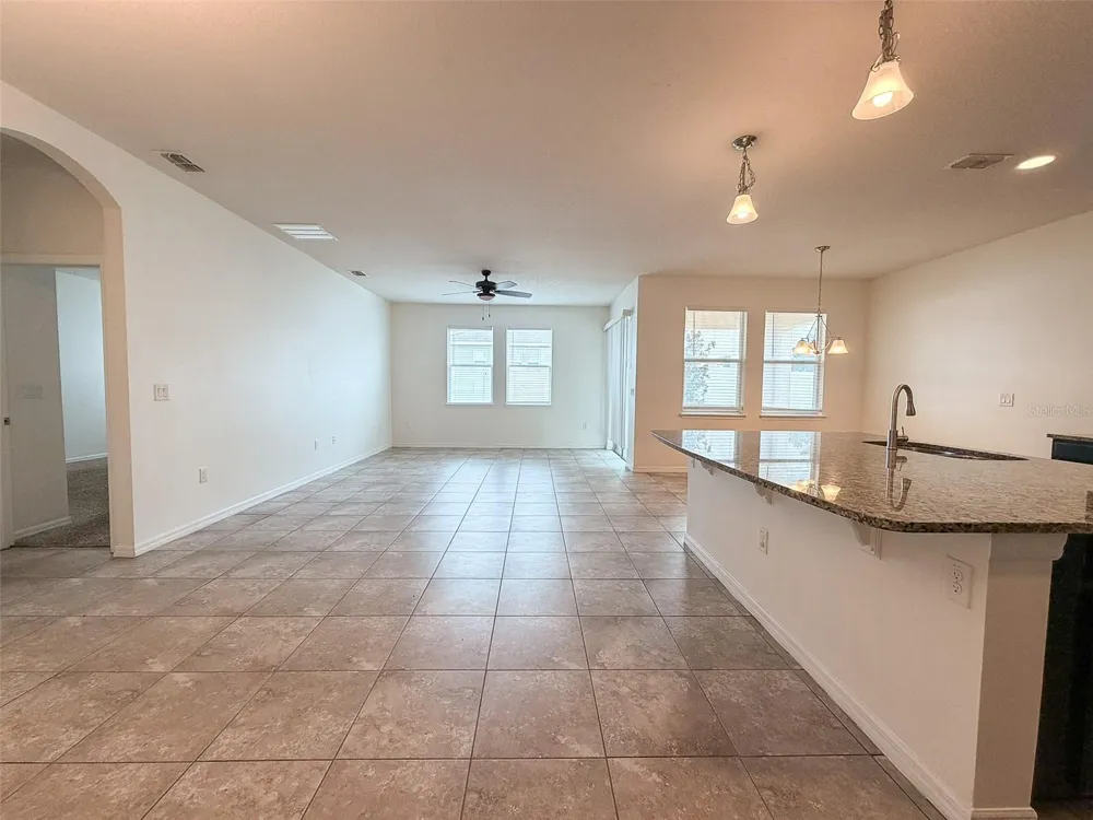 908 GLAZEBROOK LOOP Orange City, FL 32763
