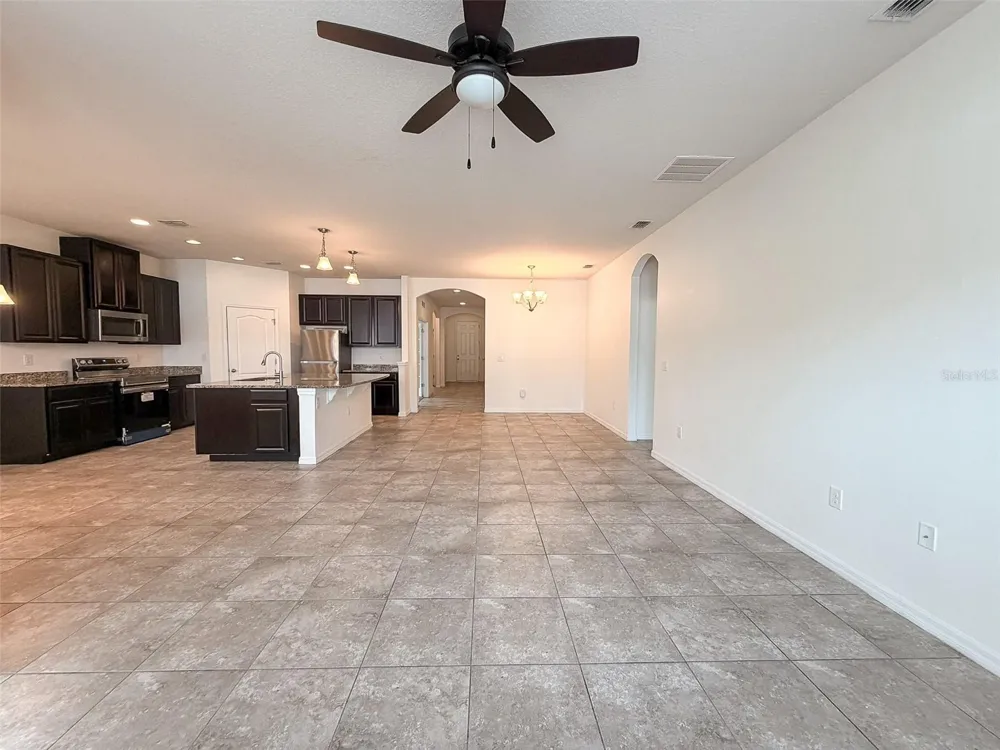 908 GLAZEBROOK LOOP Orange City, FL 32763