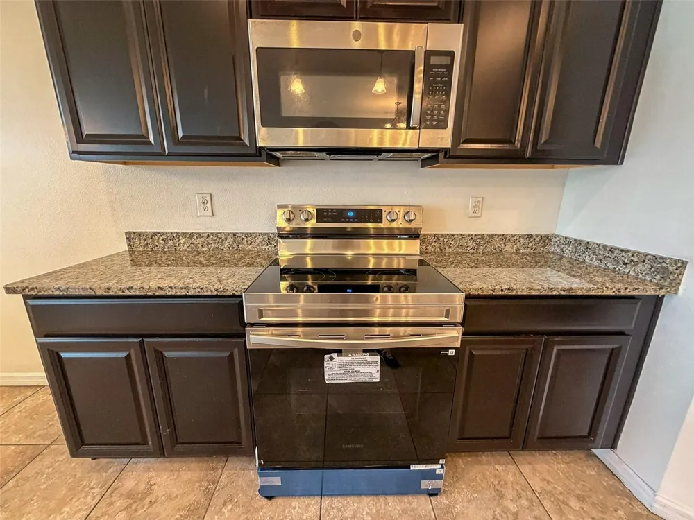 908 GLAZEBROOK LOOP Orange City, FL 32763