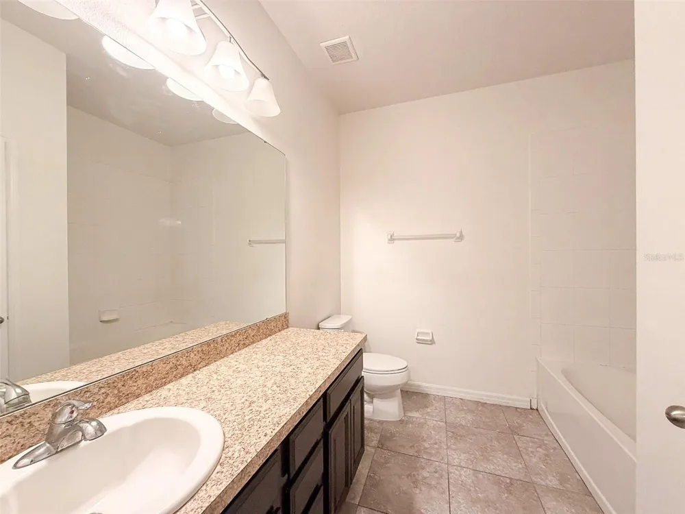 908 GLAZEBROOK LOOP Orange City, FL 32763