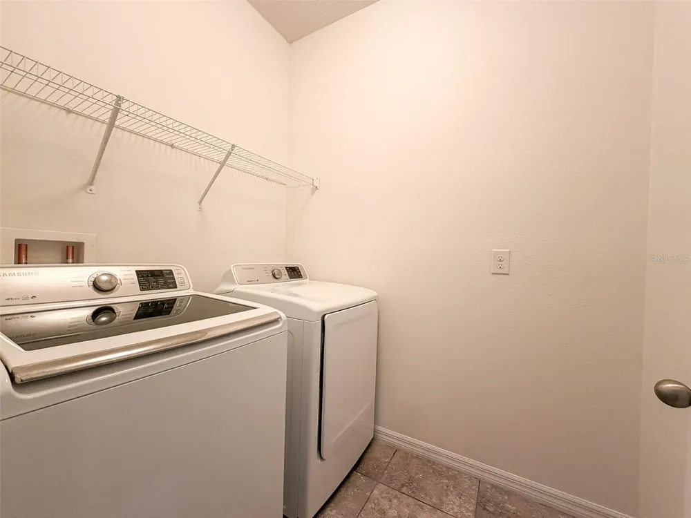 908 GLAZEBROOK LOOP Orange City, FL 32763