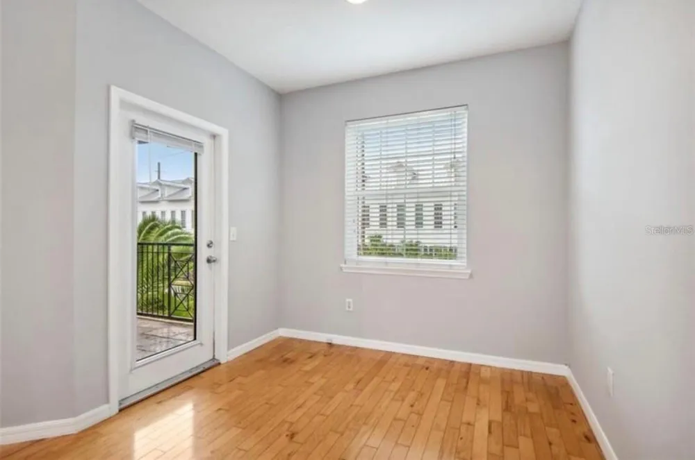 1810 E PALM AVENUE #1205 Tampa, FL 33605