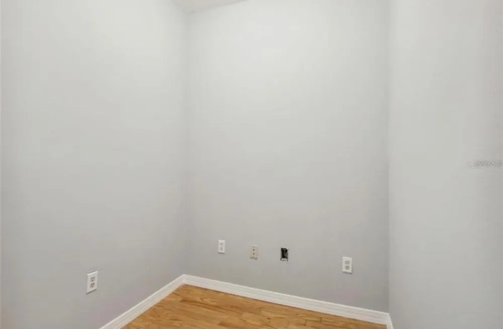 1810 E PALM AVENUE #1205 Tampa, FL 33605