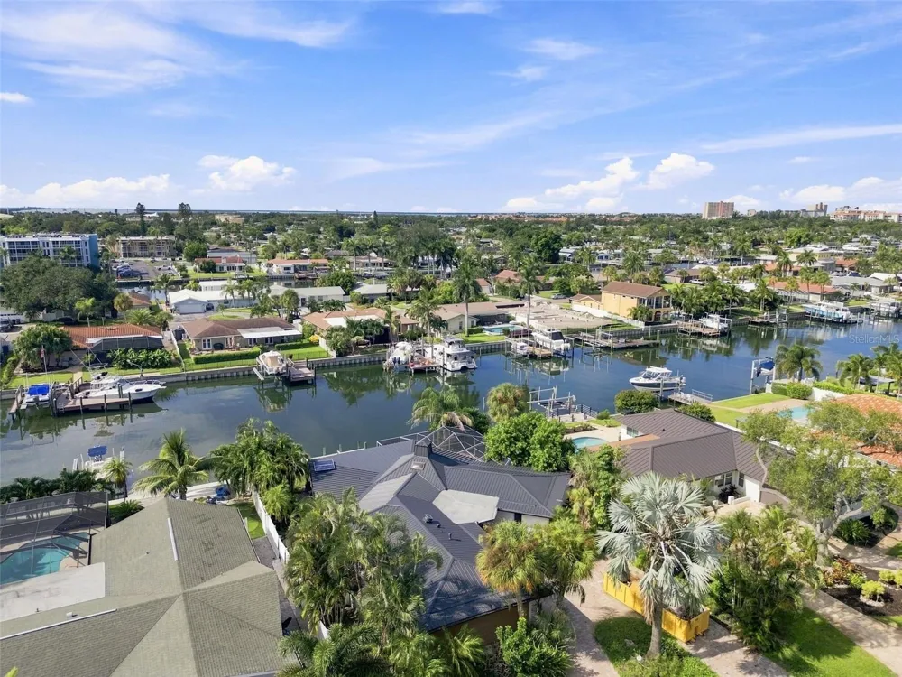3830 46TH AVENUE S St Petersburg, FL 33711