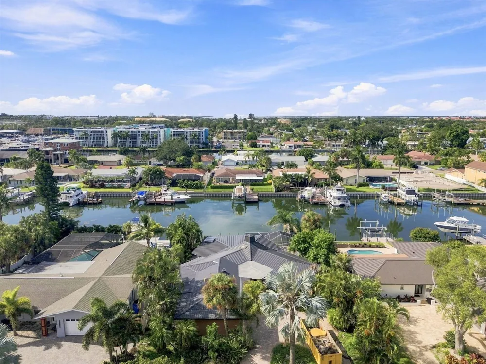 3830 46TH AVENUE S St Petersburg, FL 33711